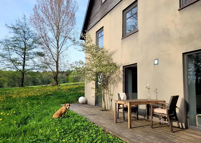 Landschule Rhoen 公寓 *