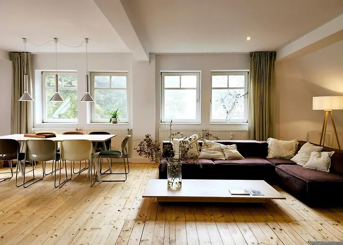 Landschule Rhoen 公寓 *